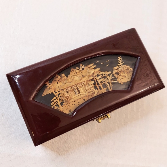 Vintage Handcarved Cork in Wood Laquered Jewelry Box Red Fabric Lined Chinese - Picture 8 of 12